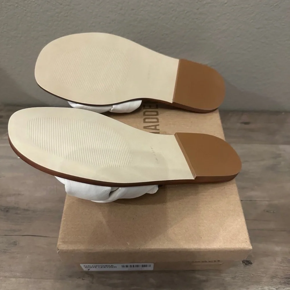 NEW! Steve Madden Georgina Leather Sandal - Picture 6 of 7